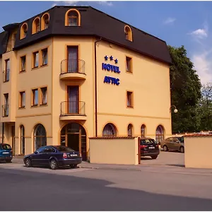 Attic Szálloda