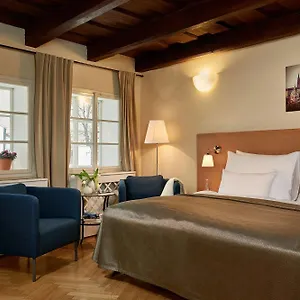 Mostecka 12 Hotel