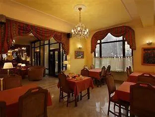 Kavalir Hotel Prague 3*,